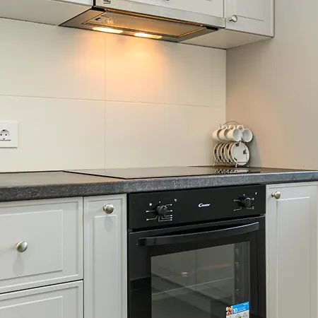 Apartment Coresi Studio 37 *